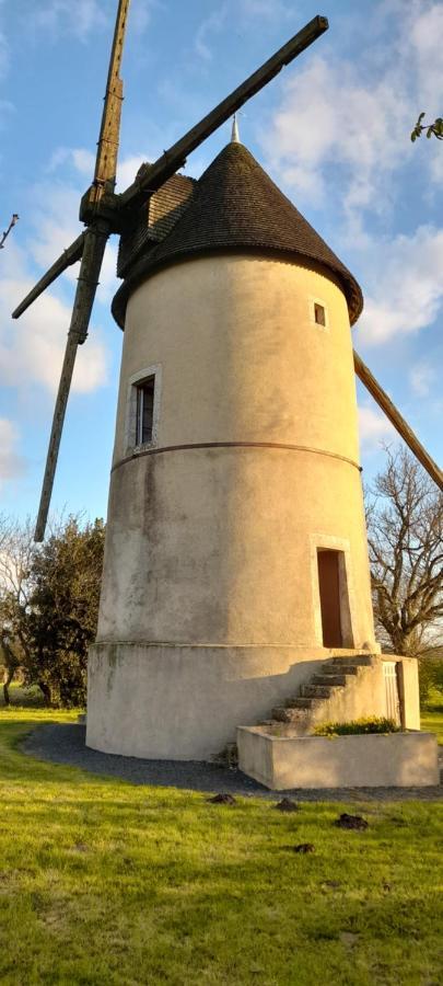 Villa Moulin à vent le champ du trail à Saint-Cyr-des-Gats Extérieur photo